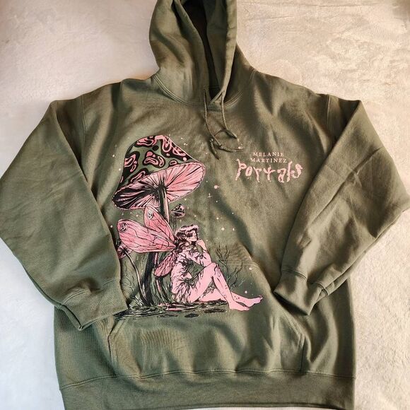 Gildan Tops - Gildan Melanie Martinez Portals New Hoodie Size Large